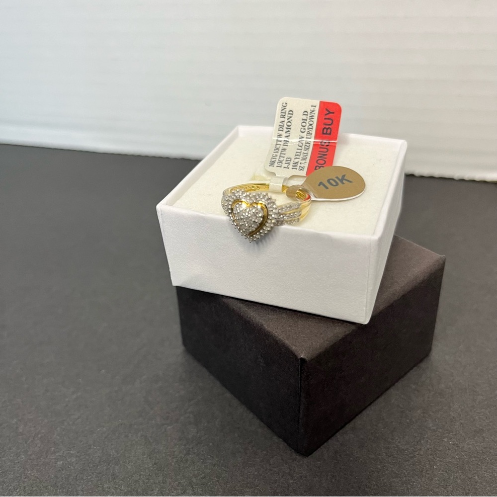 10K Yellow Gold Womens Round Diamond Heart Ring 1/3 Cttw - Picture 2 of 12
